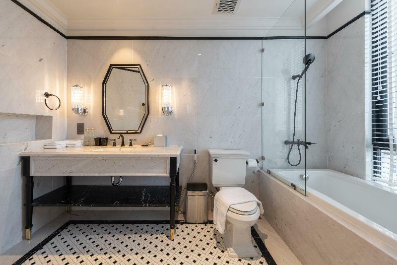 Bach Saigon Hotel 4*