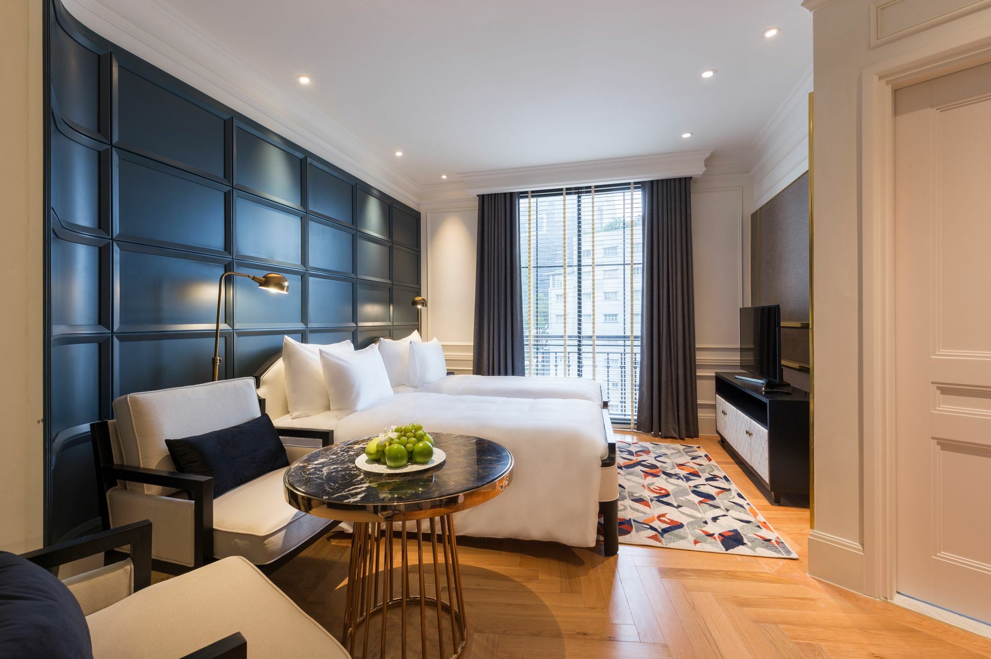 Bach Saigon Hotel 4*